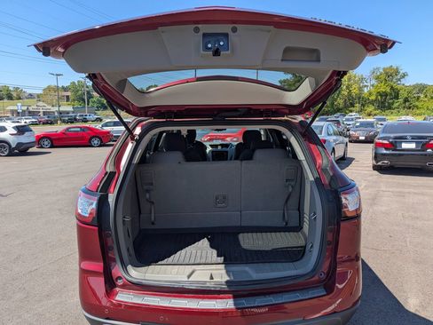 Used 2015 Chevrolet Traverse LT FWD image 31