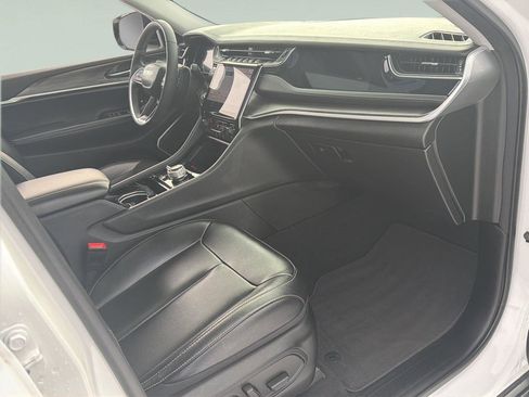 Used 2023 Jeep Grand Cherokee 4WD 4xe image 38