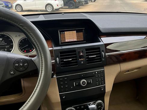 Used 2012 Mercedes-Benz GLK 350 2WD image 5