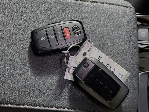 New 2026 Toyota Camry XLE image 33