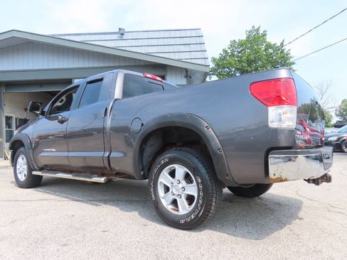 Used 2011 Toyota Tundra 4x4 Double Cab w/ Tow Pkg image 3