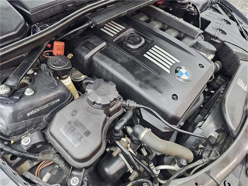 Used 2013 BMW 328i Convertible image 22