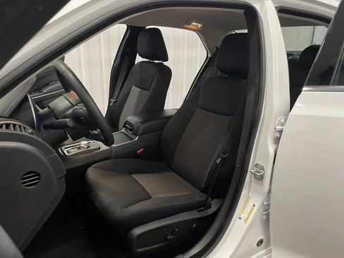 Used 2022 Chrysler 300 Touring AWD/4WD image 34
