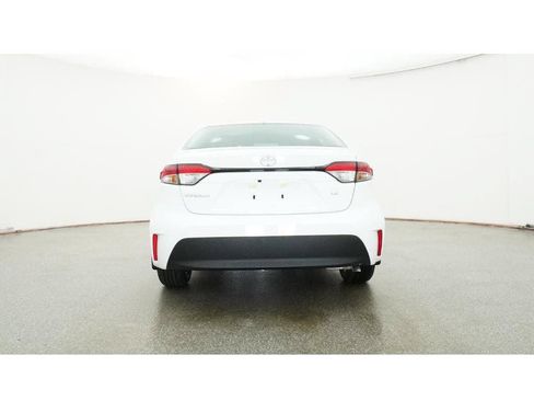 New 2026 Toyota Corolla LE FWD image 30