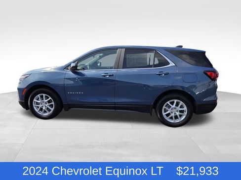 Certified 2024 Chevrolet Equinox LT FWD image 2