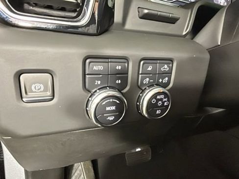Used 2024 GMC Sierra 1500 Denali AWD/4WD image 20