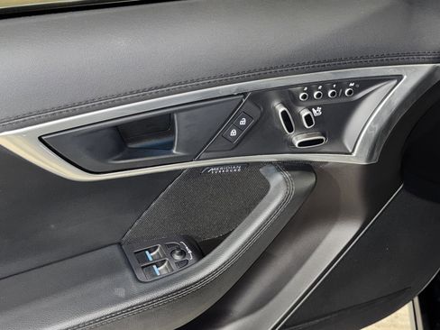 Used 2024 Jaguar F-TYPE R-Dynamic image 15