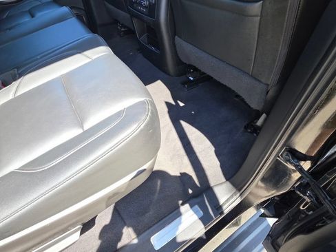 Used 2020 Chevrolet Tahoe LT AWD/4WD image 14