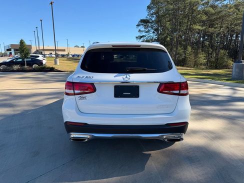 Used 2019 Mercedes-Benz GLC 300 image 4