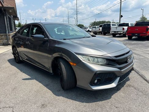 Used 2018 Honda Civic Sport image 8