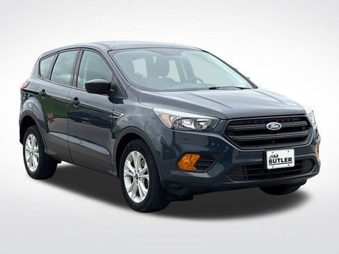 Used 2019 Ford Escape S image 10
