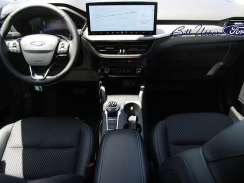 New 2025 Ford Escape SE image 11