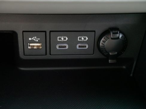Certified 2026 Toyota Highlander XLE AWD/4WD image 30