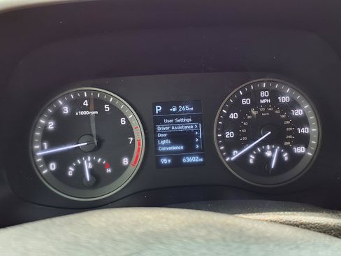 Used 2020 Hyundai Tucson SE FWD image 14