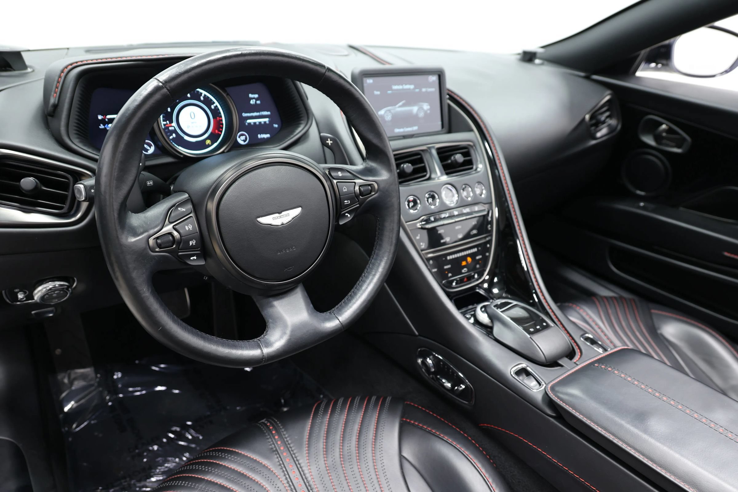 Used 2019 Aston Martin DB11 Volante RWD image 24