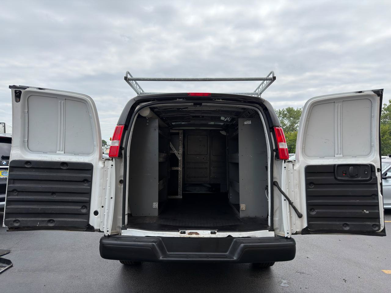 Used 2020 Chevrolet Express 2500 w/ Driver Convenience Package RWD image 30