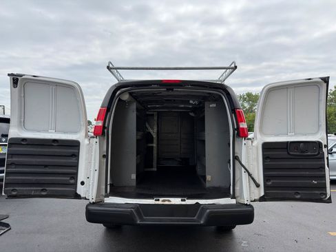 Used 2020 Chevrolet Express 2500 w/ Driver Convenience Package RWD image 30