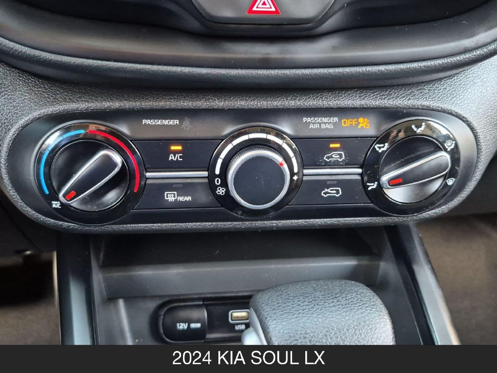 Used 2024 Kia Soul LX w/ Option Group 015 FWD image 22