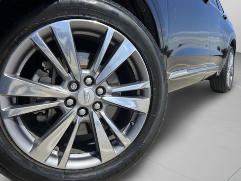 Used 2020 Cadillac XT6 Premium Luxury image 14