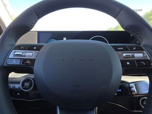 New 2025 Hyundai Ioniq 5 SEL image 13