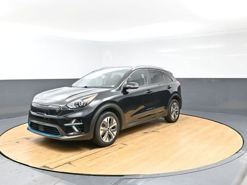 Used 2022 Kia Niro EX w/ Cold Weather Package FWD image 6