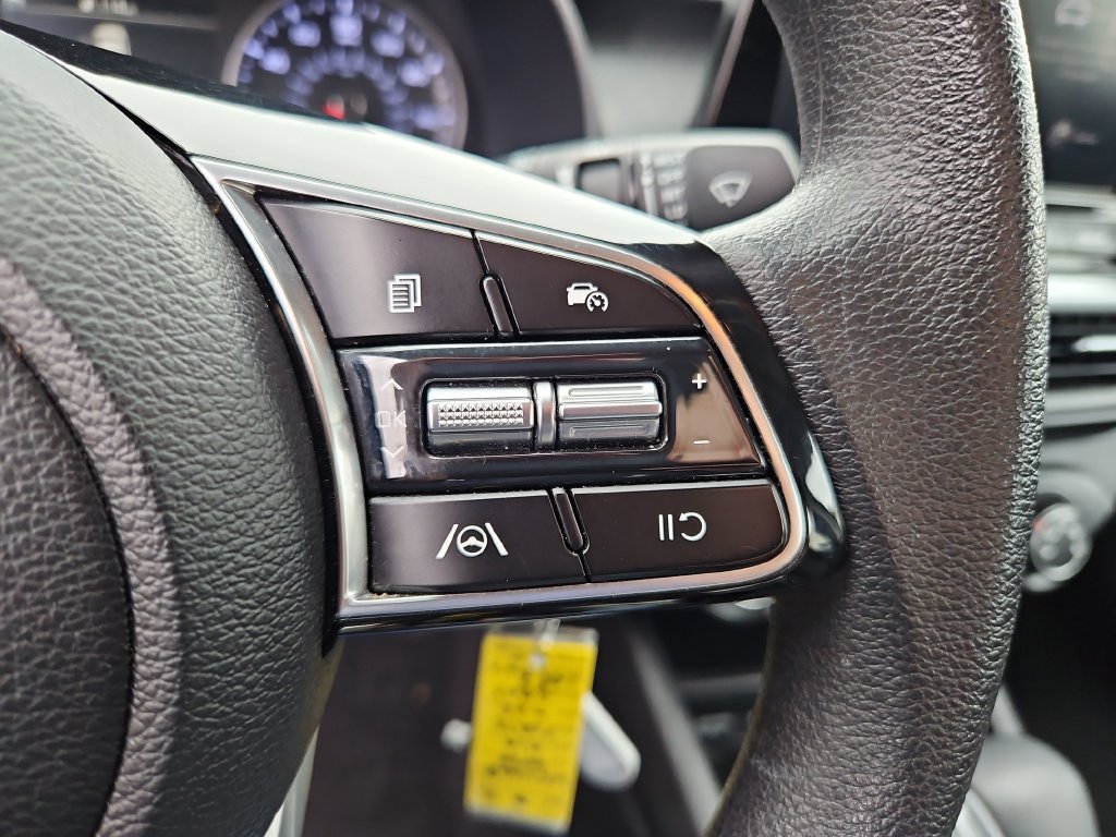 Used 2024 Kia Forte LXS FWD image 12