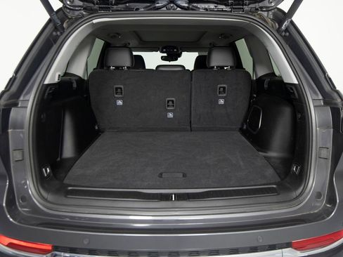 Used 2023 Jeep Grand Cherokee 4WD 4xe image 36