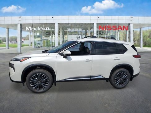 New 2026 Nissan Rogue Platinum AWD/4WD image 2