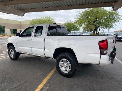 Used 2021 Toyota Tacoma SR RWD image 2