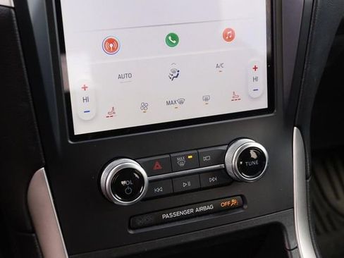 Certified 2024 Ford Edge SEL image 17