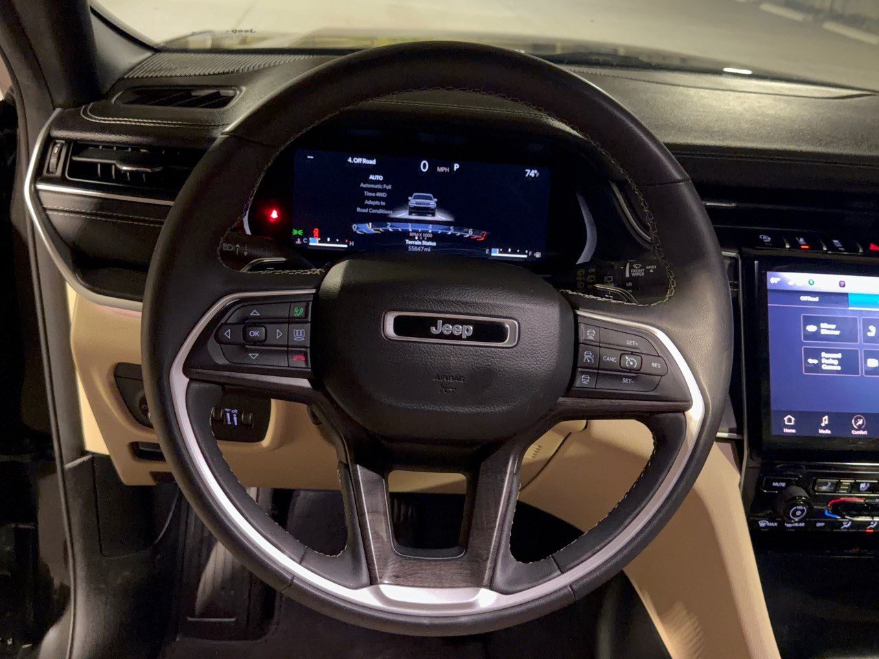 Used 2024 Jeep Grand Cherokee L Limited w/ Luxury Tech Group II AWD/4WD image 10