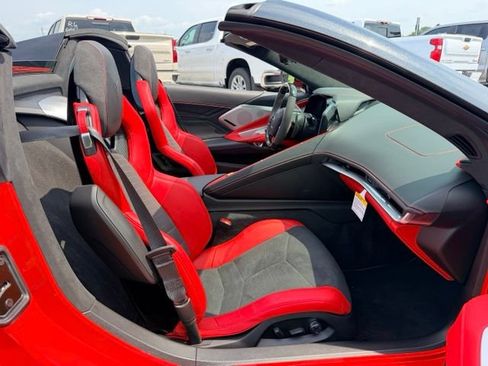 Used 2025 Chevrolet Corvette Z06 RWD image 10