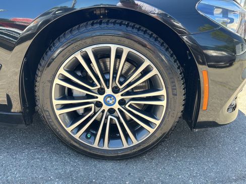 Used 2018 BMW 530e xDrive AWD/4WD image 25