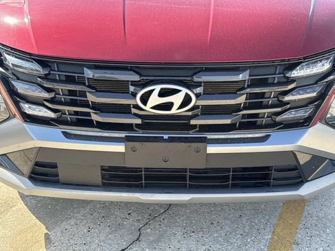 Used 2025 Hyundai Tucson SEL AWD/4WD image 3
