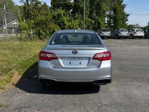 Used 2018 Subaru Legacy 2.5i Limited AWD/4WD image 4