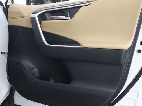 Used 2022 Toyota RAV4 Limited w/ Limited Grade Weather Package image 9