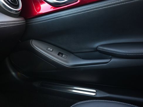 Certified 2025 MAZDA MX-5 Miata RF Grand Touring w/ Weather Package image 19