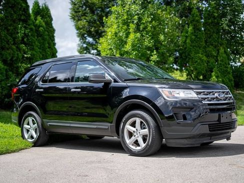 Used 2018 Ford Explorer 4WD image 3