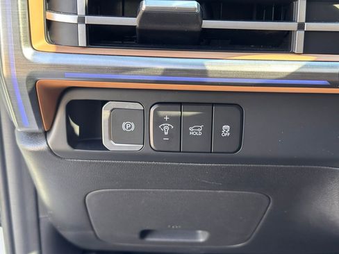 Used 2026 Hyundai Santa Fe Limited image 30