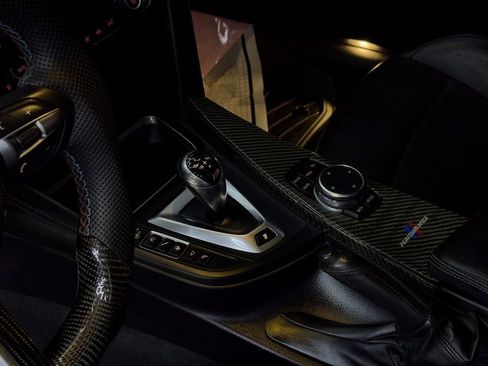 Used 2016 BMW M3 RWD image 13