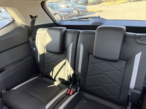New 2026 Volkswagen Atlas Peak Edition AWD/4WD image 12
