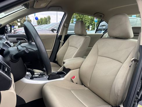 Used 2014 Honda Accord LX image 5