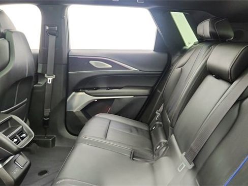 Used 2025 Cadillac Lyriq Sport image 29