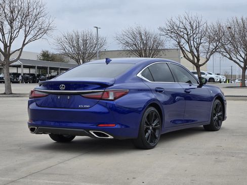 Used 2023 Lexus ES 350 F Sport w/ Accessory Package (Z2) image 2