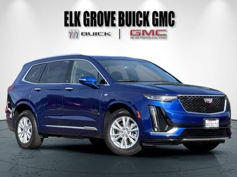 Used 2023 Cadillac XT6 Luxury AWD/4WD image 2