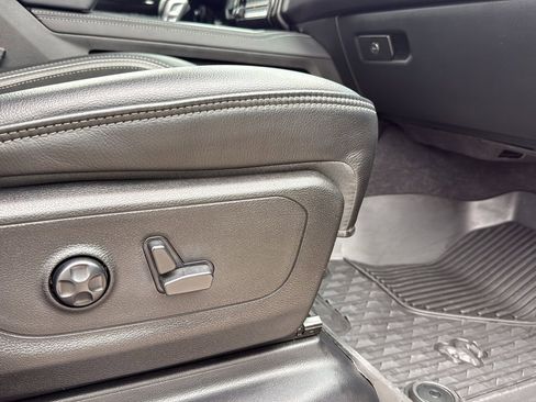 Used 2025 RAM 1500 RHO AWD/4WD image 24