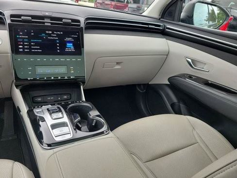 Certified 2023 Hyundai Tucson Limited FWD image 17