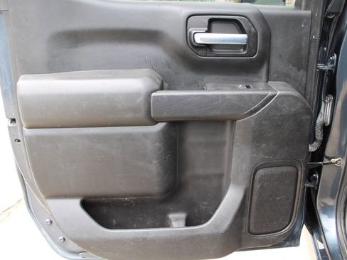 Used 2021 Chevrolet Silverado 1500 Custom AWD/4WD image 9
