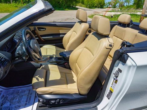 Used 2012 BMW 128i Convertible RWD image 29