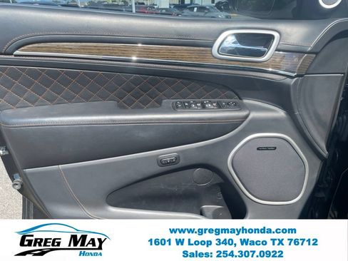 Used 2019 Jeep Grand Cherokee Summit AWD/4WD image 11